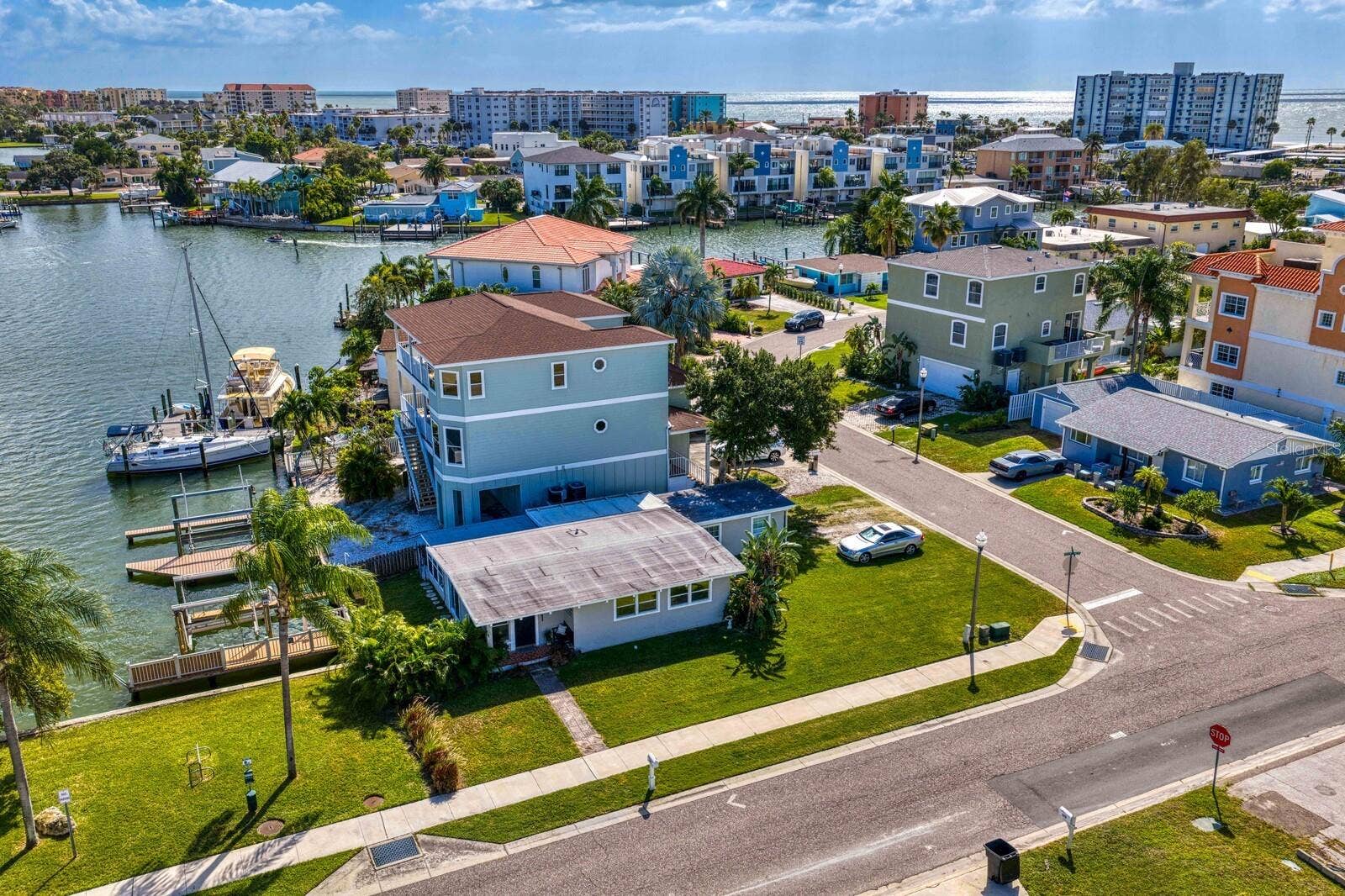 191 175TH AVENUE E, Redington Shores, FL 33708