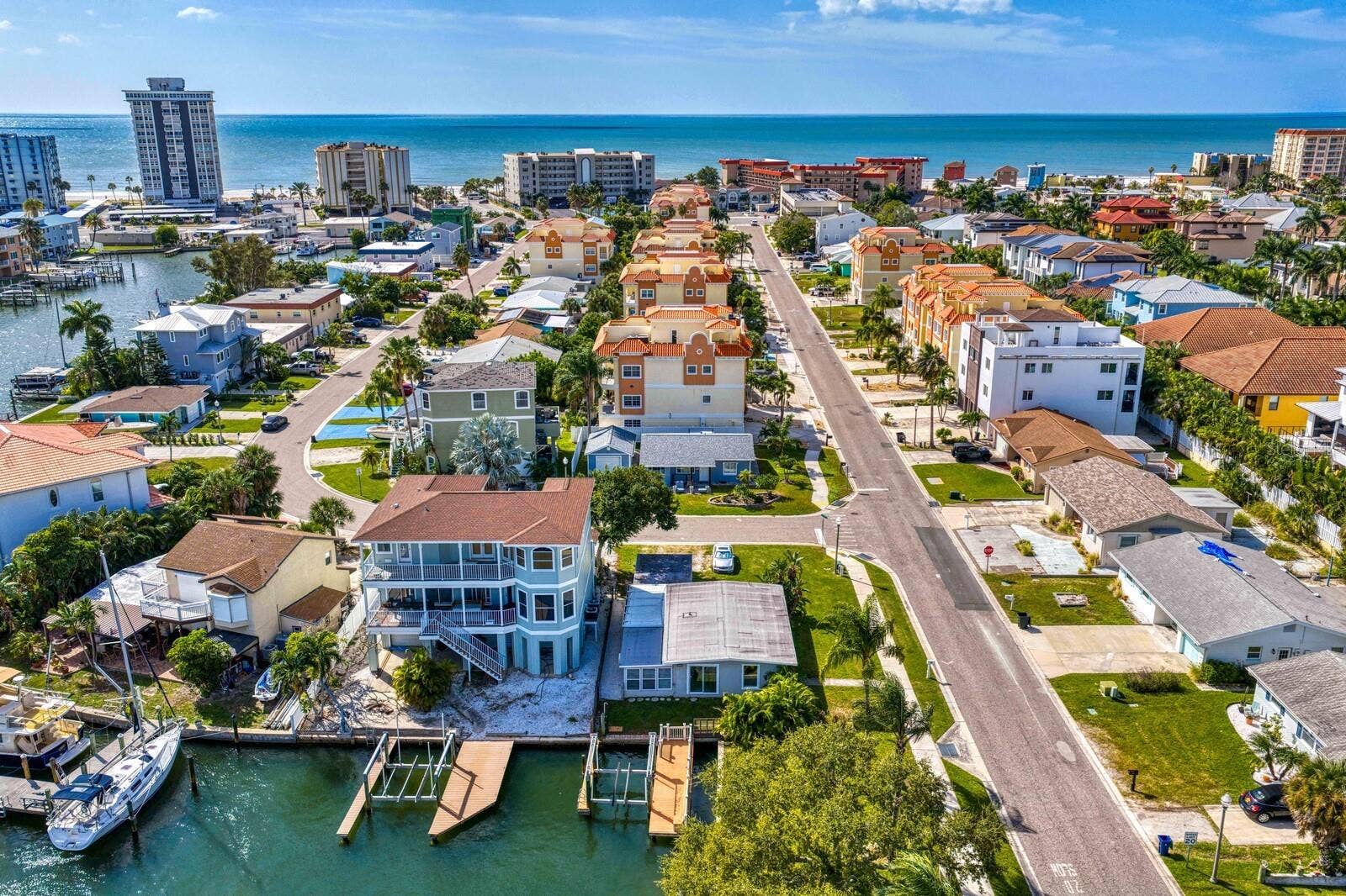 191 175TH AVENUE E, Redington Shores, FL 33708
