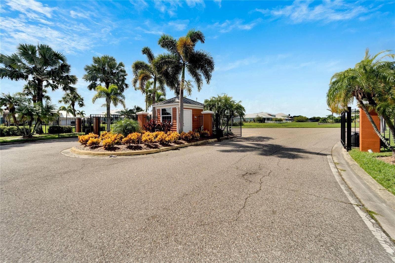 449 BAHAMA GRANDE BOULEVARD, Apollo Beach, FL 33572 449 BAHAMA GRANDE BOULEVARD, Apollo Beach, FL 33572