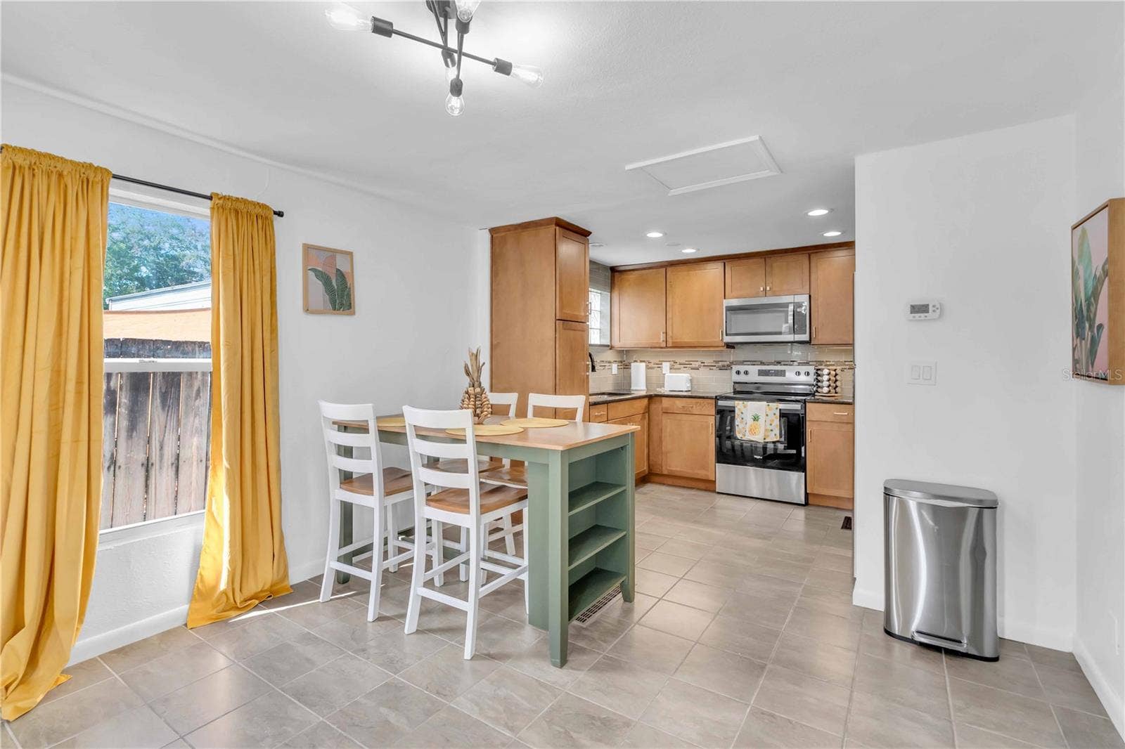 1806 E POWHATAN AVENUE, #1/2, Tampa, FL 33610 1806 E POWHATAN AVENUE, #1/2, Tampa, FL 33610