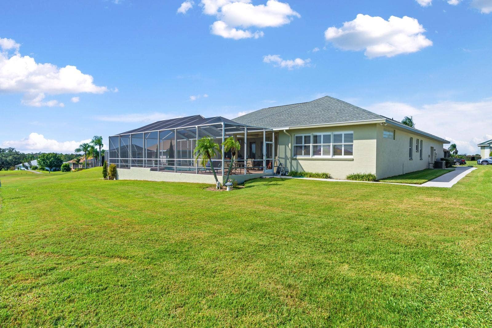 2751 HUNTINGTON HILLS DRIVE, Lakeland, FL 33810 2751 HUNTINGTON HILLS DRIVE, Lakeland, FL 33810