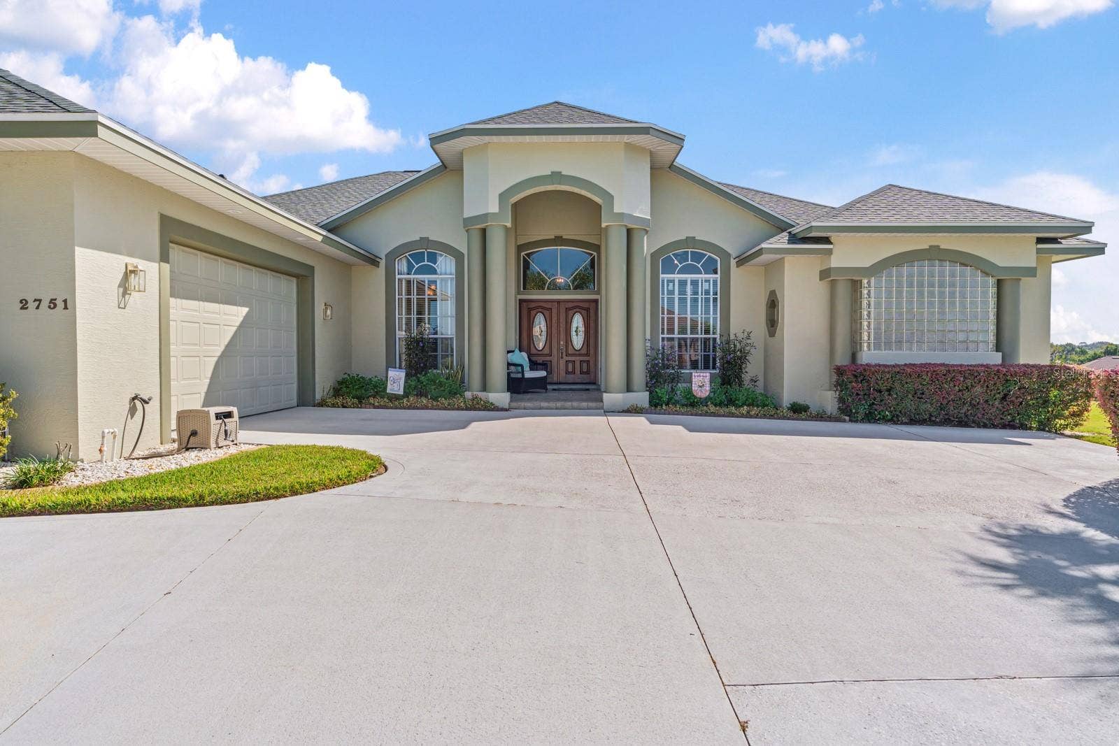 2751 HUNTINGTON HILLS DRIVE, Lakeland, FL 33810 2751 HUNTINGTON HILLS DRIVE, Lakeland, FL 33810