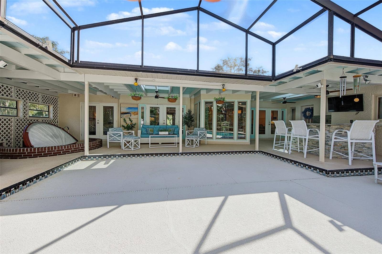2334 TIVERTON COURT, Dunedin, FL 34698 2334 TIVERTON COURT, Dunedin, FL 34698