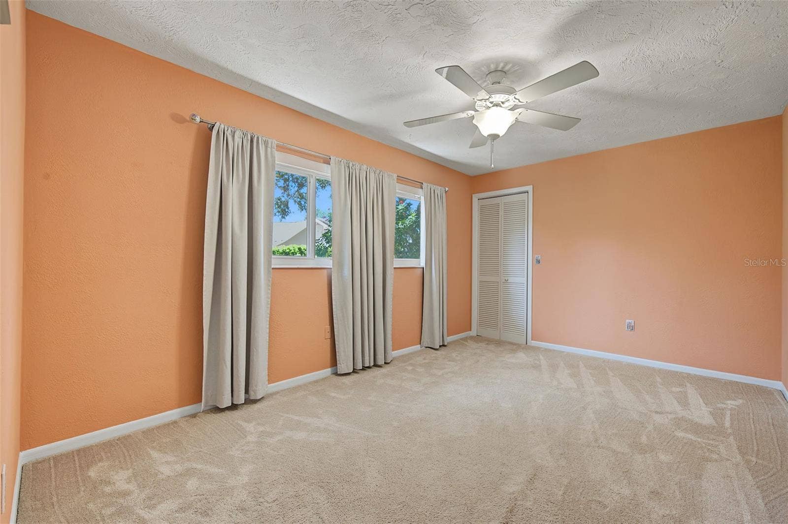 2334 TIVERTON COURT, Dunedin, FL 34698 2334 TIVERTON COURT, Dunedin, FL 34698