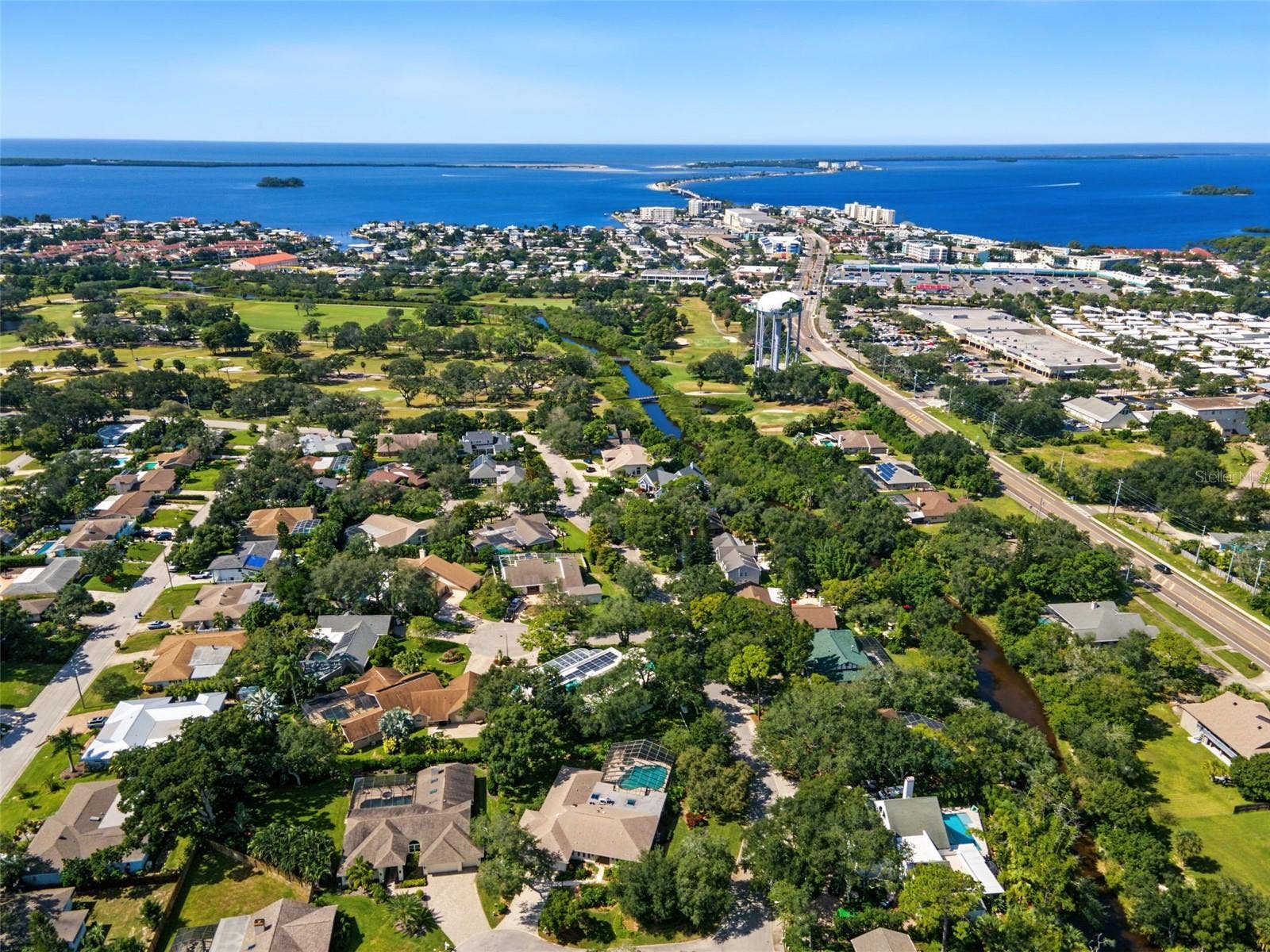 2334 TIVERTON COURT, Dunedin, FL 34698 2334 TIVERTON COURT, Dunedin, FL 34698