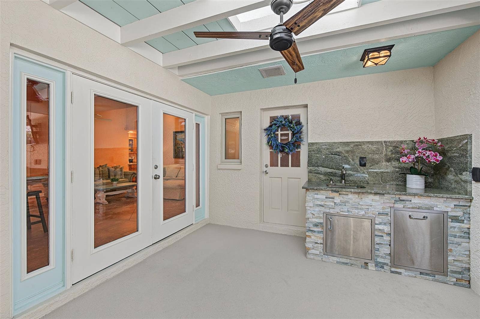 2334 TIVERTON COURT, Dunedin, FL 34698 2334 TIVERTON COURT, Dunedin, FL 34698