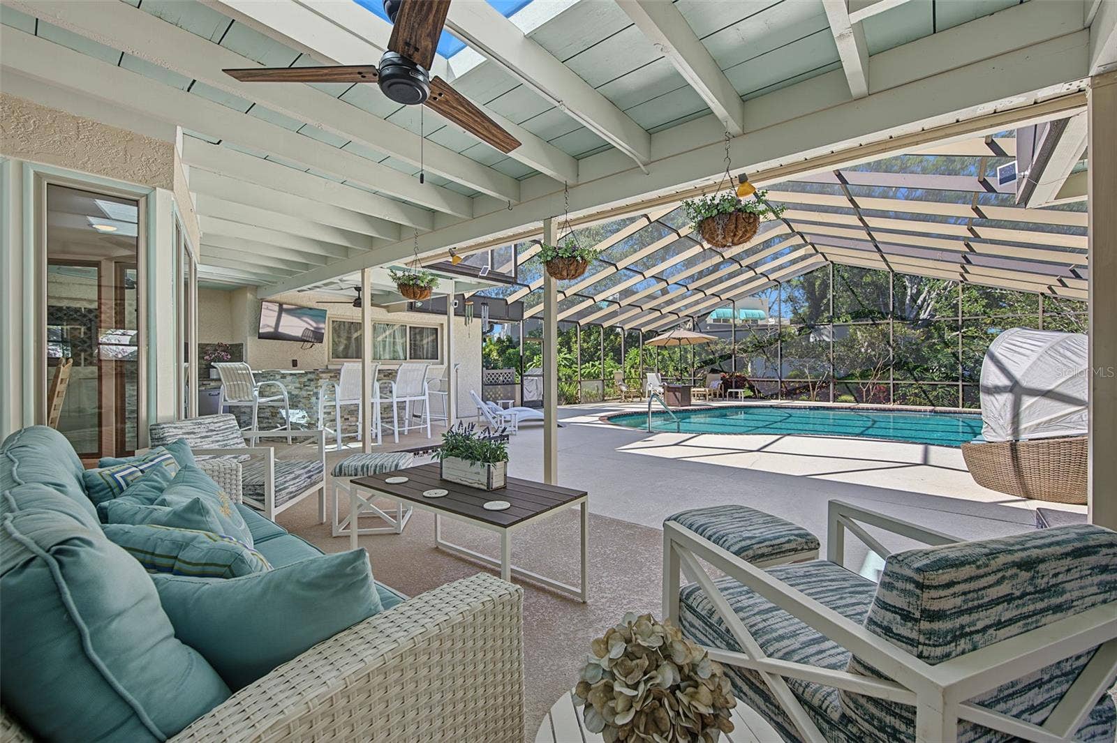 2334 TIVERTON COURT, Dunedin, FL 34698 2334 TIVERTON COURT, Dunedin, FL 34698