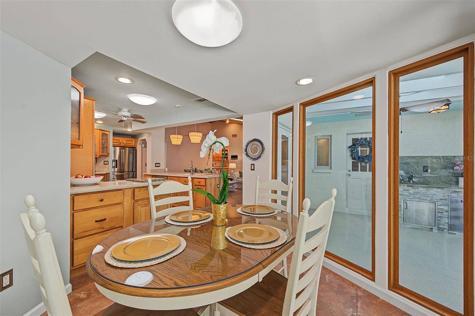 2334 TIVERTON COURT, Dunedin, FL 34698 2334 TIVERTON COURT, Dunedin, FL 34698