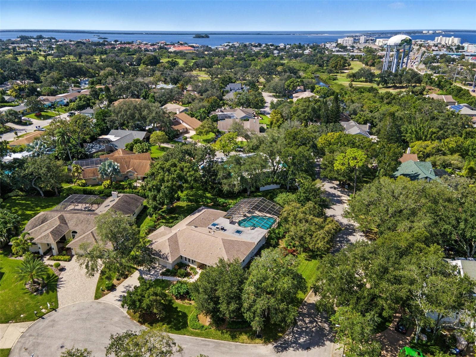 2334 TIVERTON COURT, Dunedin, FL 34698 2334 TIVERTON COURT, Dunedin, FL 34698