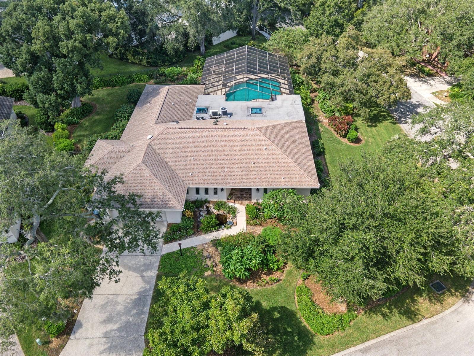 2334 TIVERTON COURT, Dunedin, FL 34698 2334 TIVERTON COURT, Dunedin, FL 34698