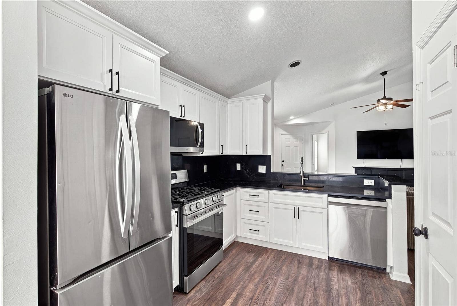 6905 SUMMER HARBOR LANE, Riverview, FL 33578