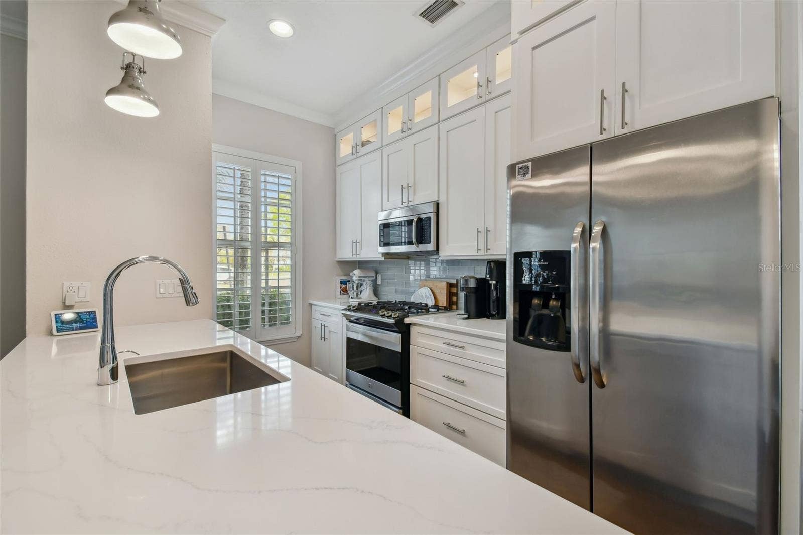 1001 EDISON PARK COURT, Tampa, FL 33606 1001 EDISON PARK COURT, Tampa, FL 33606