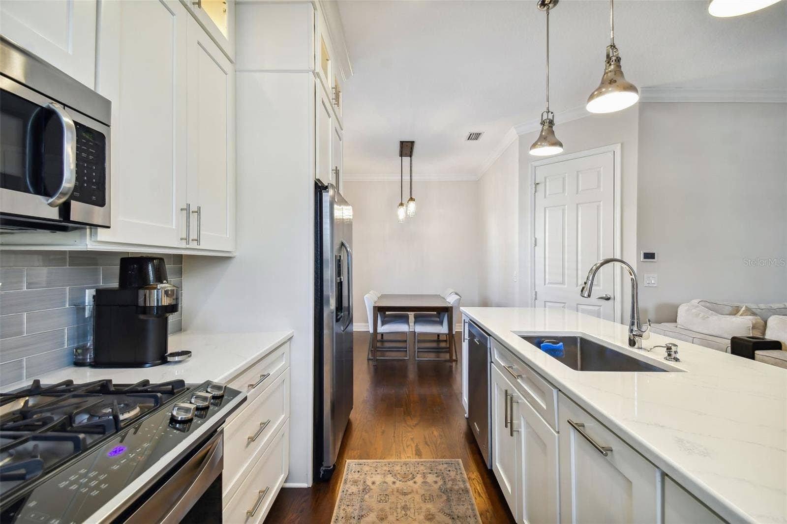 1001 EDISON PARK COURT, Tampa, FL 33606 1001 EDISON PARK COURT, Tampa, FL 33606