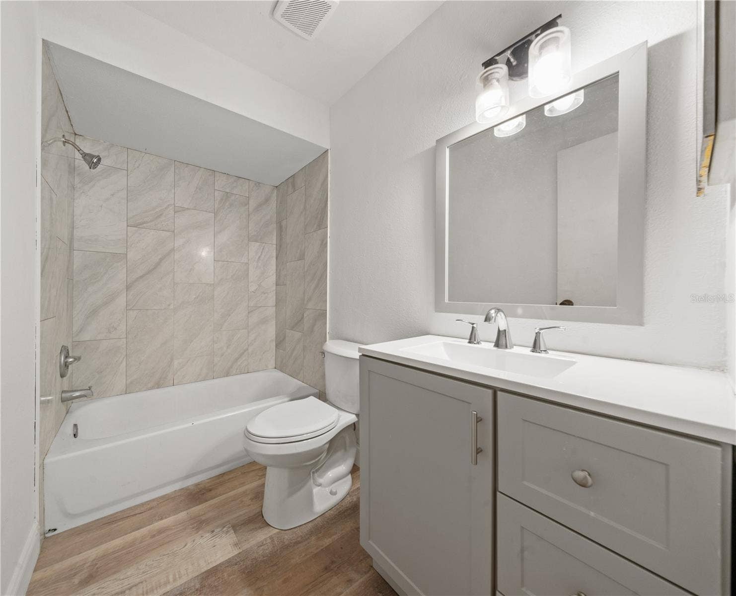 935 HAMILTON COURT, Palm Harbor, FL 34683 935 HAMILTON COURT, Palm Harbor, FL 34683