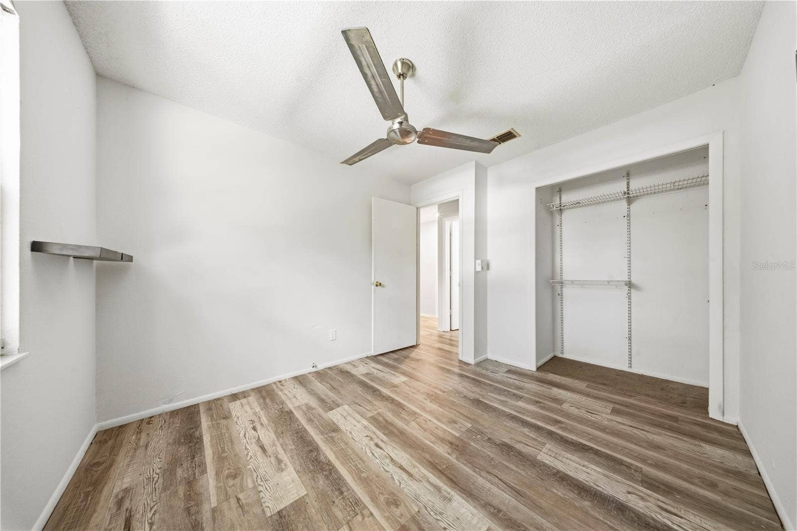 935 HAMILTON COURT, Palm Harbor, FL 34683 935 HAMILTON COURT, Palm Harbor, FL 34683