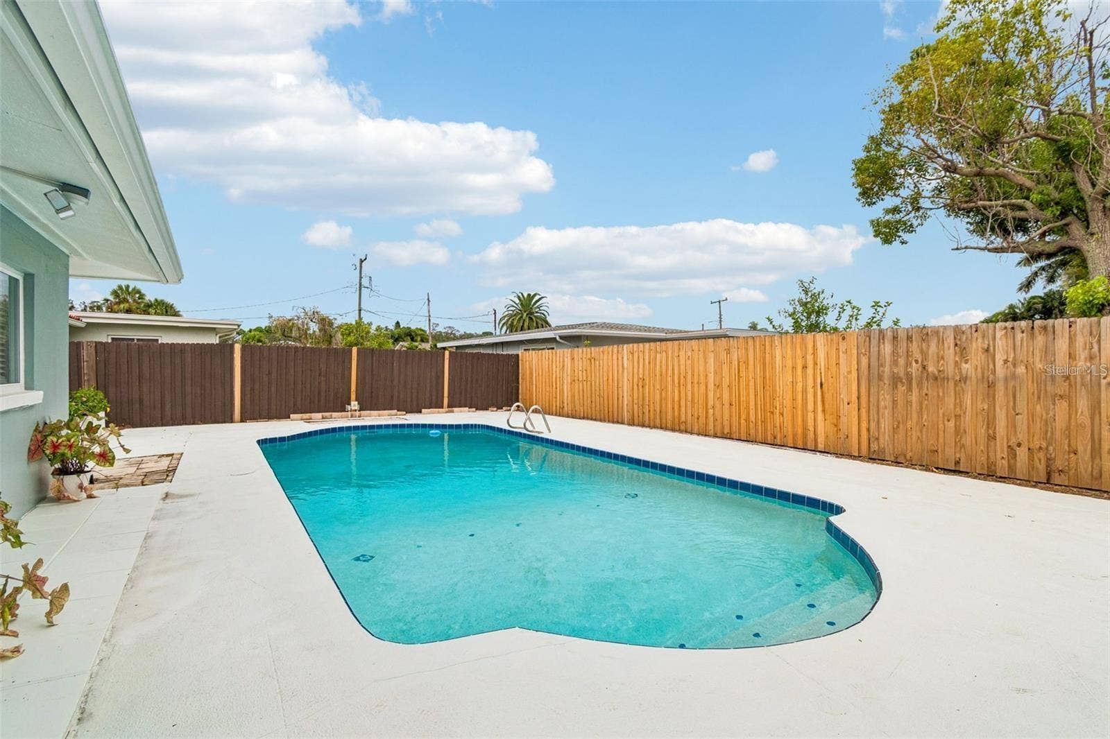 403 DRIFTWOOD DRIVE W, Palm Harbor, FL 34683 403 DRIFTWOOD DRIVE W, Palm Harbor, FL 34683