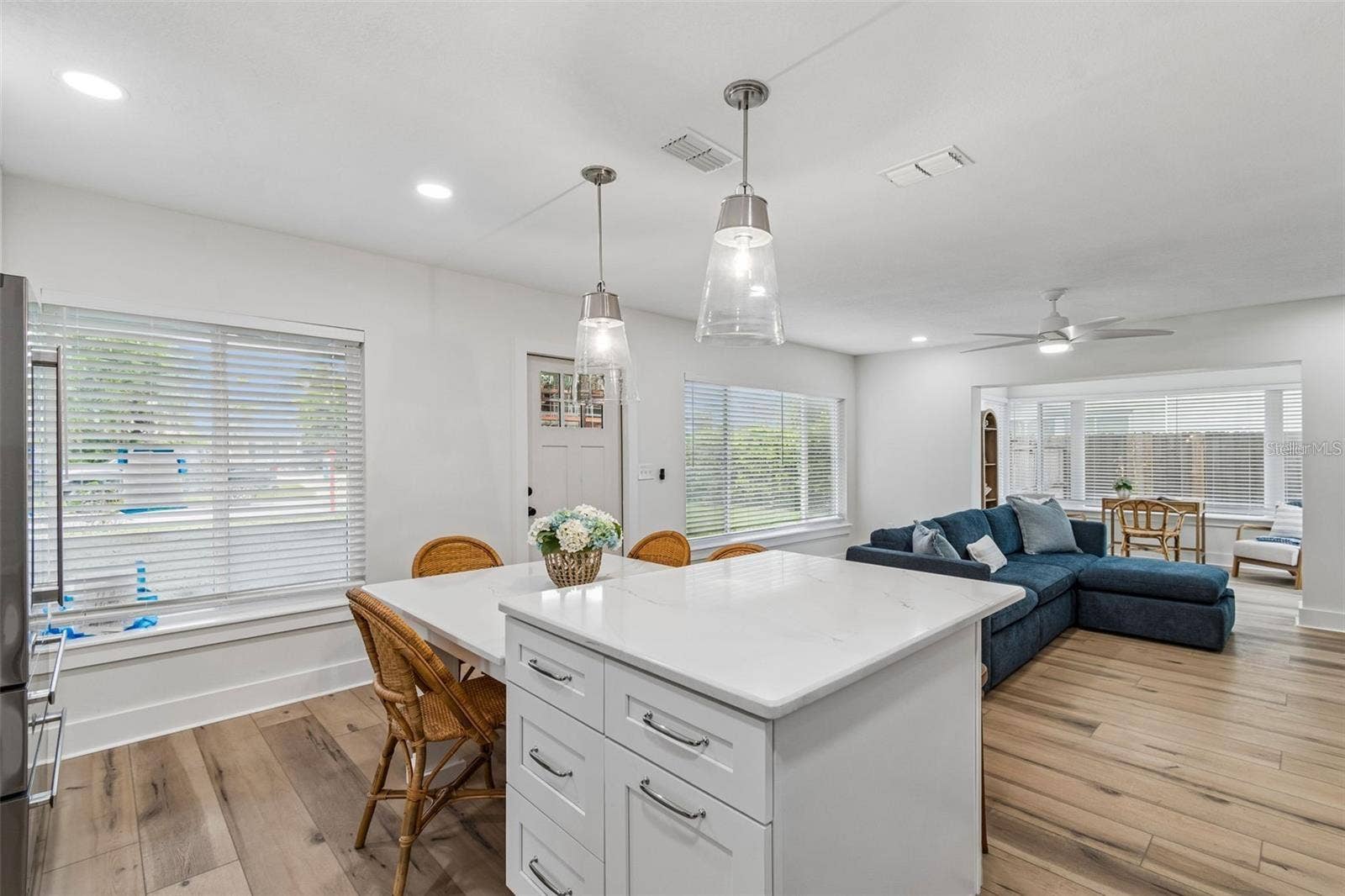 403 DRIFTWOOD DRIVE W, Palm Harbor, FL 34683 403 DRIFTWOOD DRIVE W, Palm Harbor, FL 34683