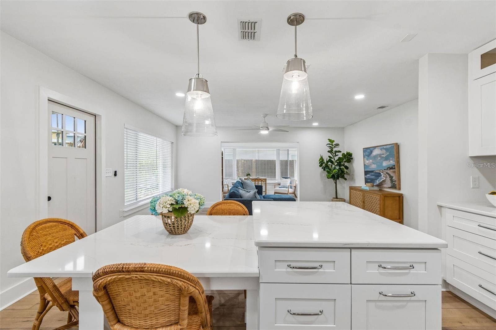 403 DRIFTWOOD DRIVE W, Palm Harbor, FL 34683 403 DRIFTWOOD DRIVE W, Palm Harbor, FL 34683