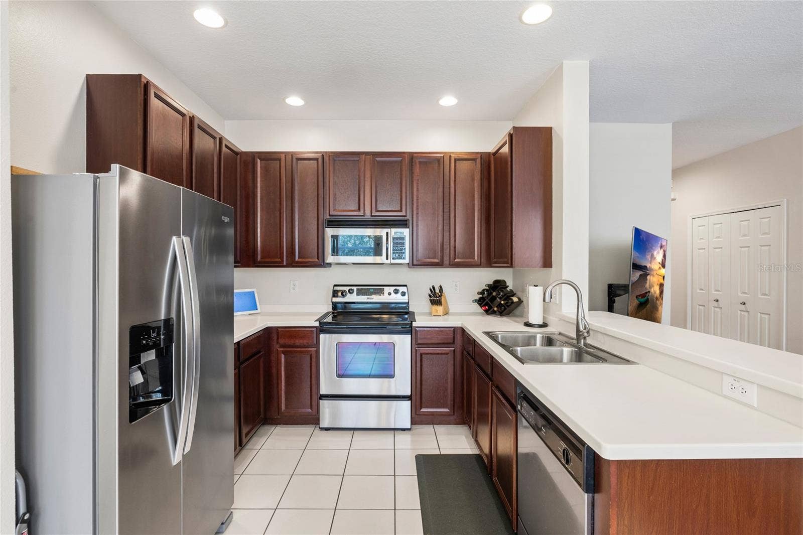 9420 GEORGIAN PARK LANE, #103, Tampa, FL 33626