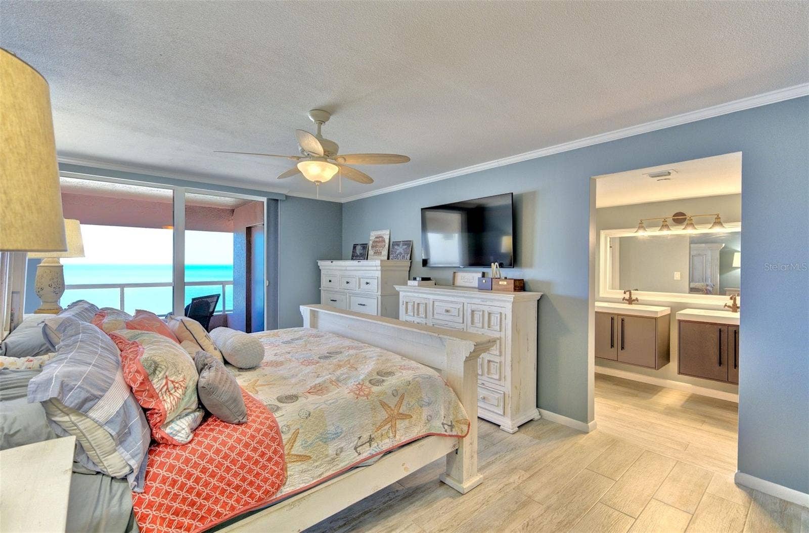 1340 GULF BOULEVARD, #10A, Clearwater, FL 33767 Primary bedroom with en-suite bathroom