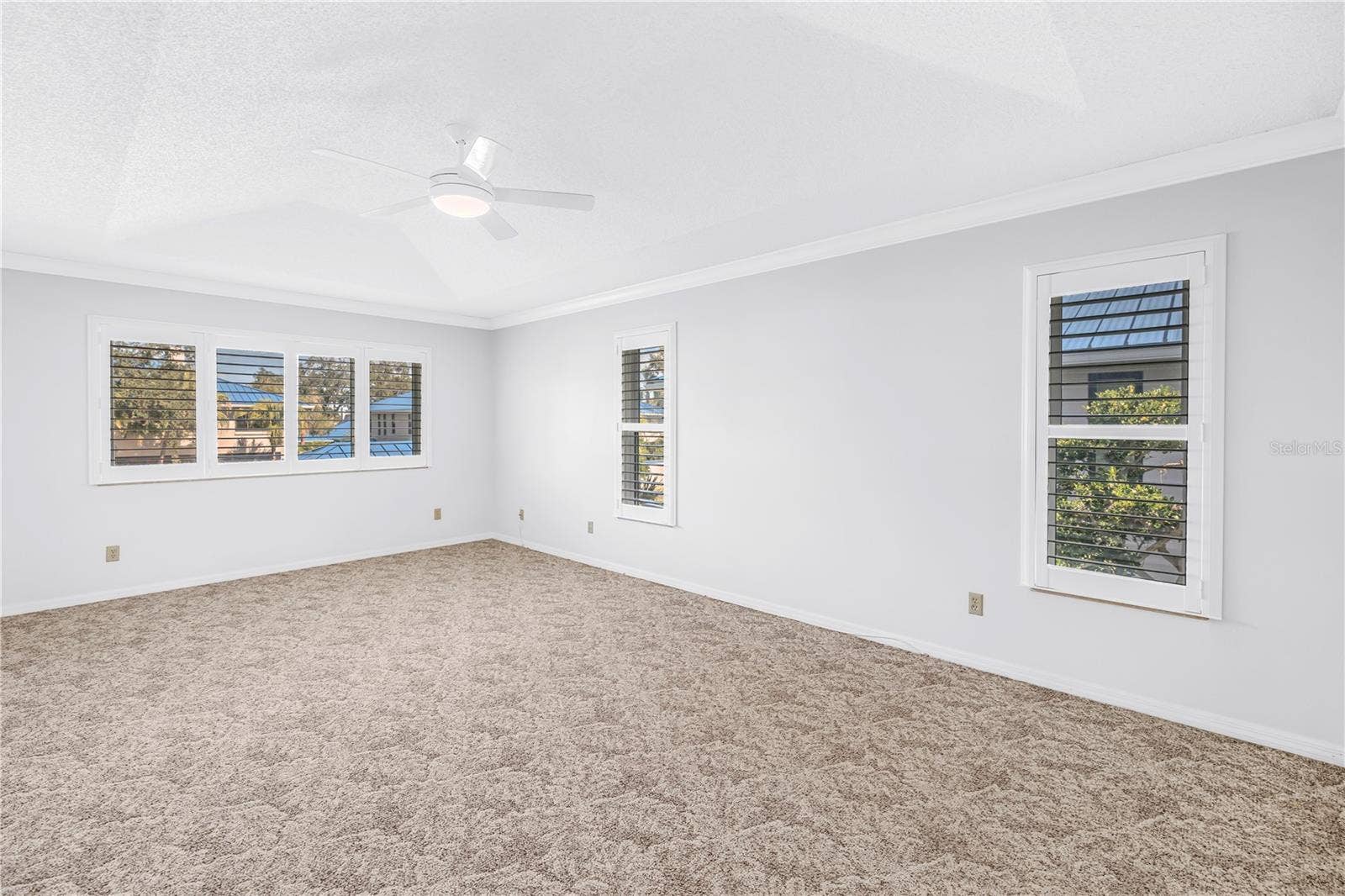 1609 WATERMARK CIRCLE NE, St Petersburg, FL 33702 Primary bedroom