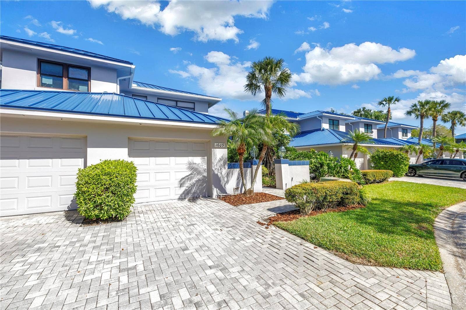 1609 WATERMARK CIRCLE NE, St Petersburg, FL 33702 1609 WATERMARK CIRCLE NE, St Petersburg, FL 33702