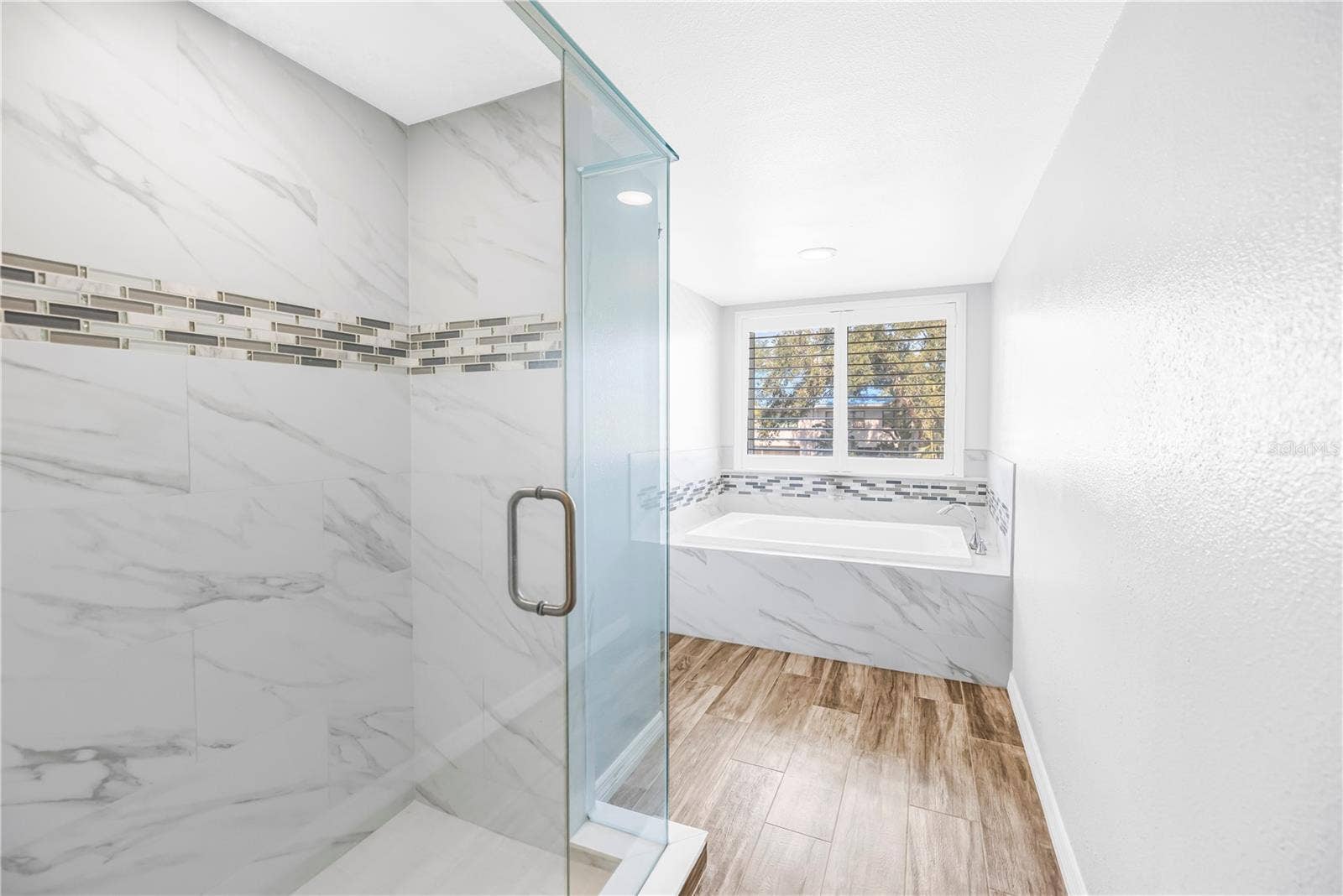 1609 WATERMARK CIRCLE NE, St Petersburg, FL 33702 1609 WATERMARK CIRCLE NE, St Petersburg, FL 33702