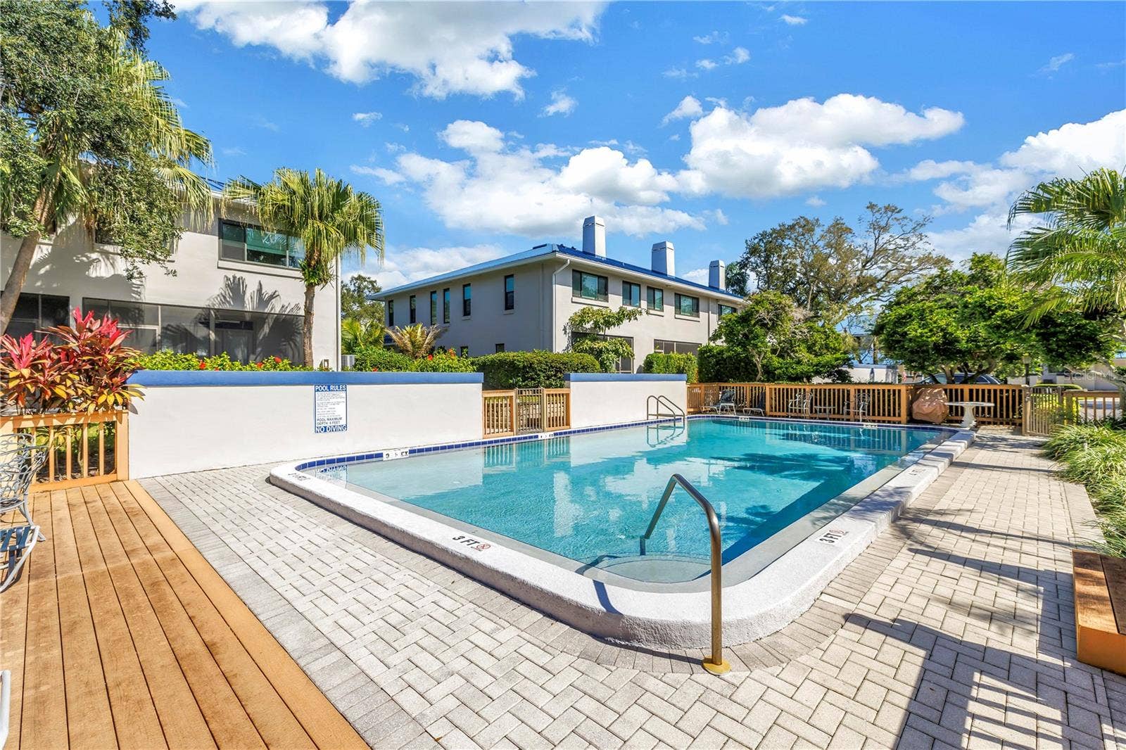 1609 WATERMARK CIRCLE NE, St Petersburg, FL 33702 1609 WATERMARK CIRCLE NE, St Petersburg, FL 33702