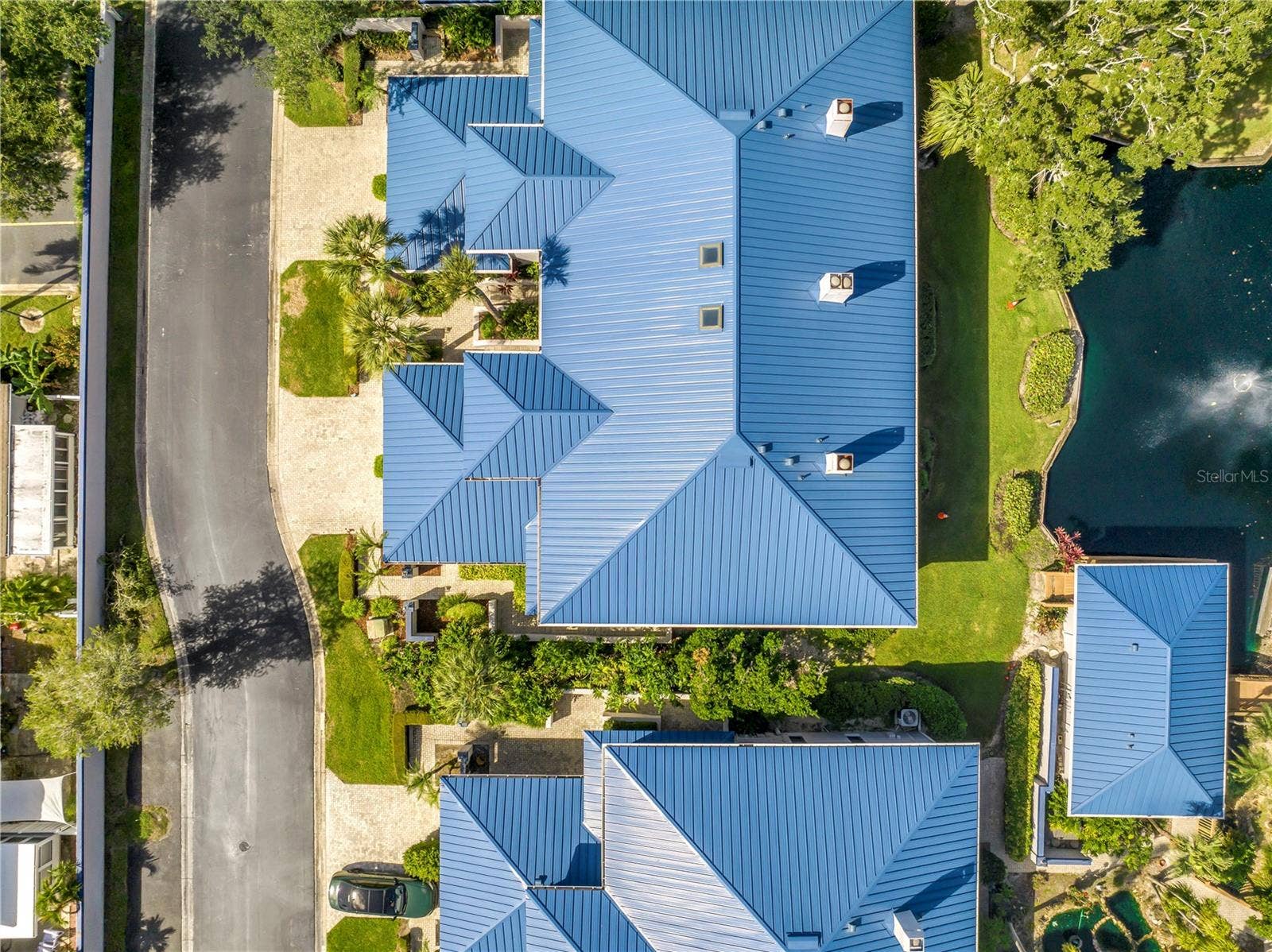 1609 WATERMARK CIRCLE NE, St Petersburg, FL 33702 1609 WATERMARK CIRCLE NE, St Petersburg, FL 33702