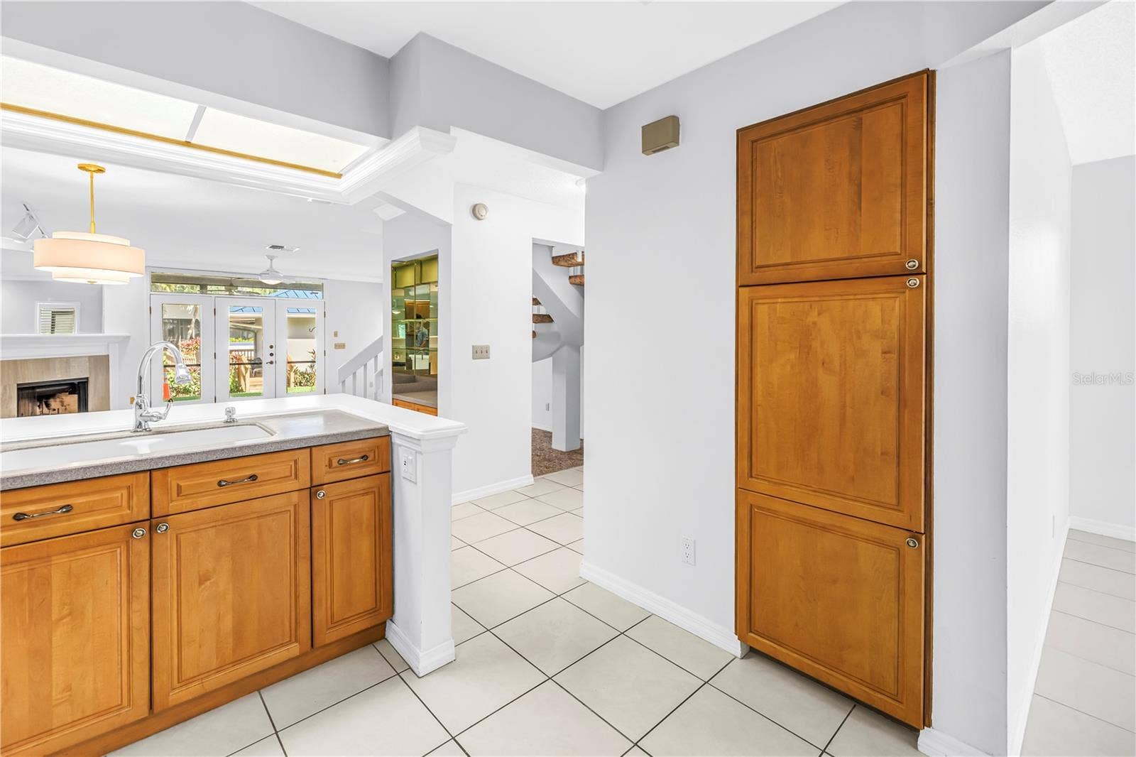 1609 WATERMARK CIRCLE NE, St Petersburg, FL 33702 1609 WATERMARK CIRCLE NE, St Petersburg, FL 33702