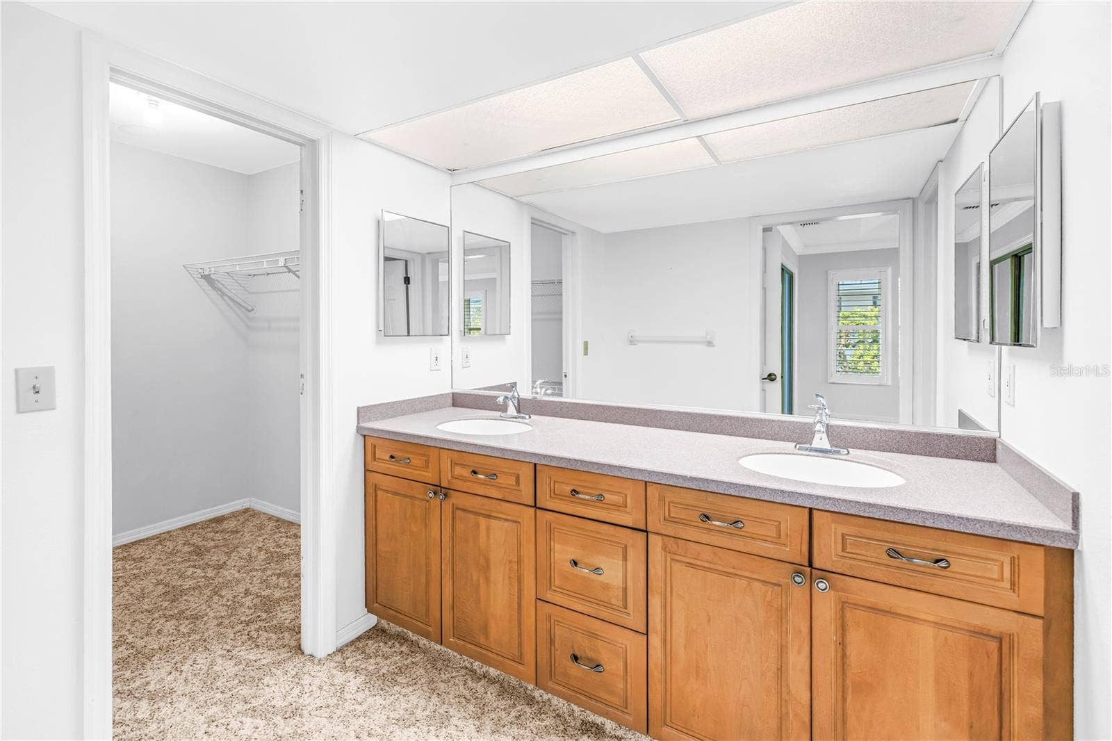 1609 WATERMARK CIRCLE NE, St Petersburg, FL 33702 1609 WATERMARK CIRCLE NE, St Petersburg, FL 33702