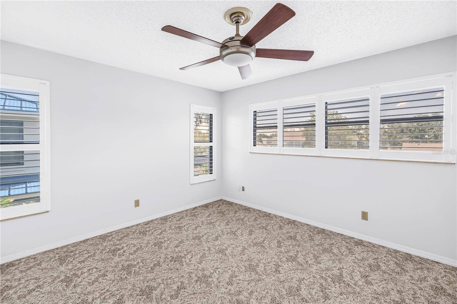 1609 WATERMARK CIRCLE NE, St Petersburg, FL 33702 2nd Bedroom with en suite