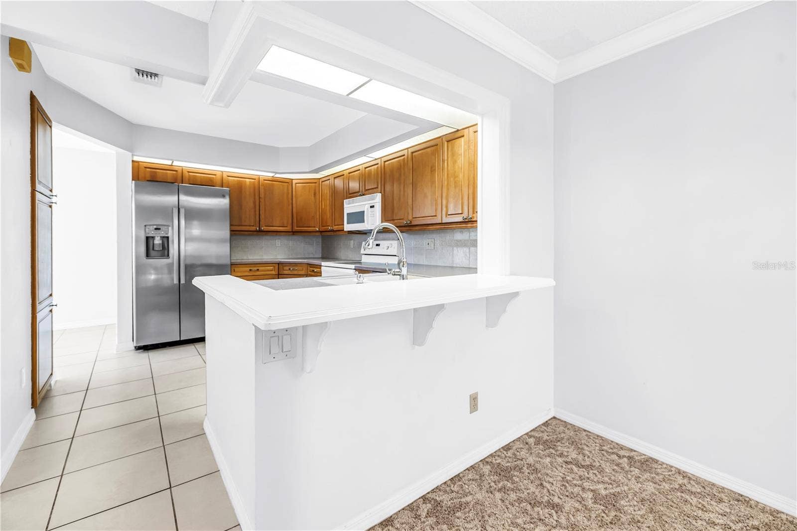 1609 WATERMARK CIRCLE NE, St Petersburg, FL 33702 Bonus area / office