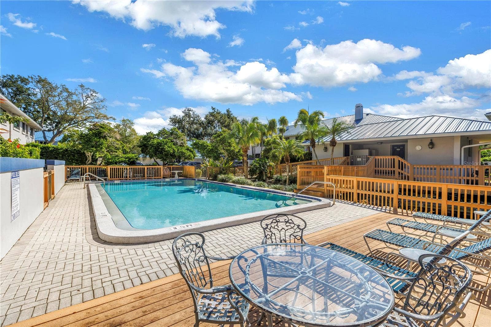 1609 WATERMARK CIRCLE NE, St Petersburg, FL 33702 1609 WATERMARK CIRCLE NE, St Petersburg, FL 33702