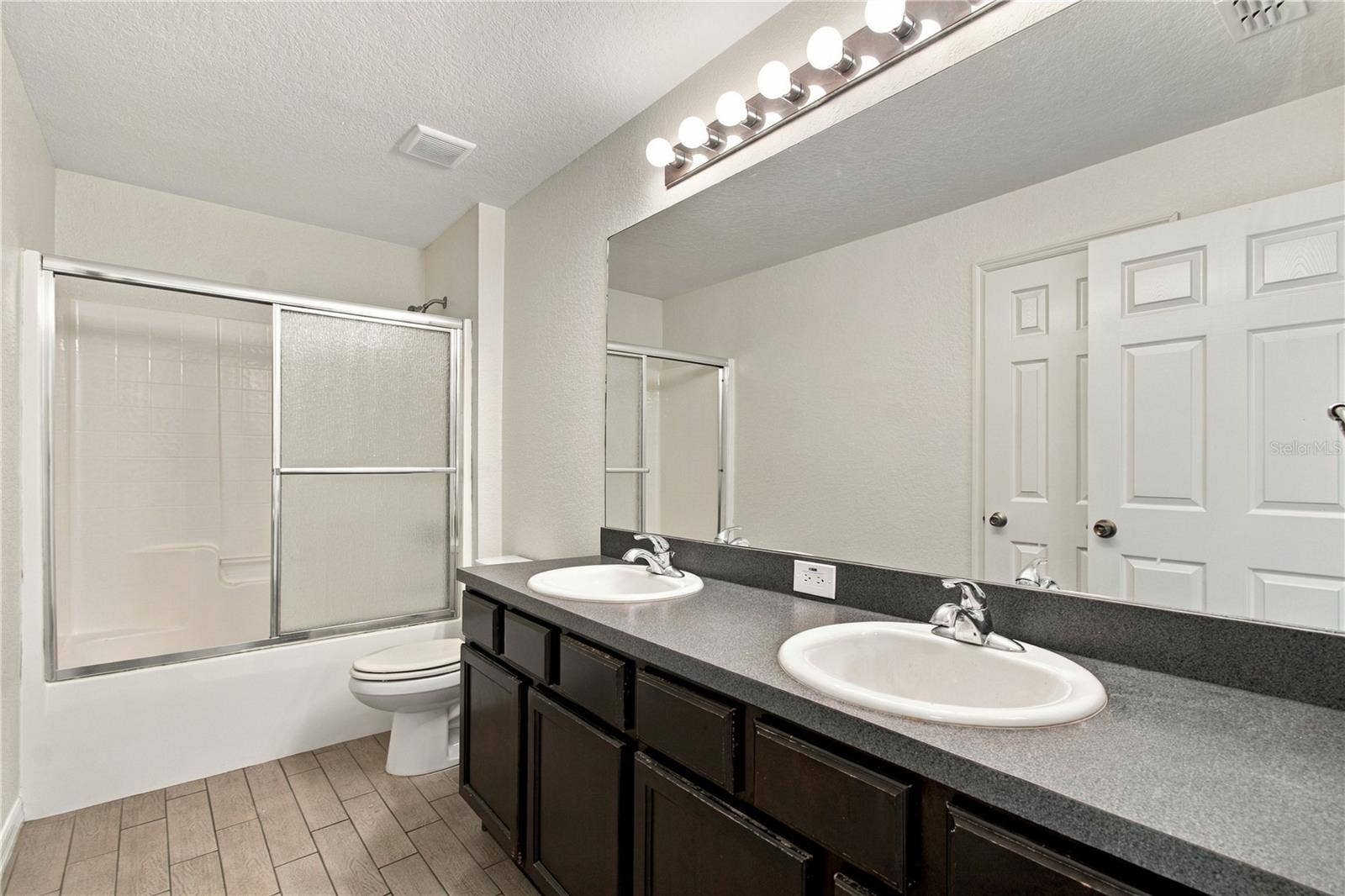 376 LAKE ELOISE POINTE DRIVE, Winter Haven, FL 33880 376 LAKE ELOISE POINTE DRIVE, Winter Haven, FL 33880