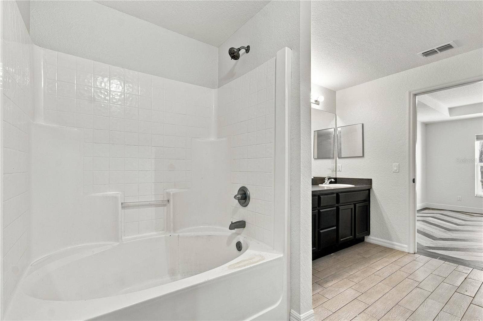 376 LAKE ELOISE POINTE DRIVE, Winter Haven, FL 33880 376 LAKE ELOISE POINTE DRIVE, Winter Haven, FL 33880