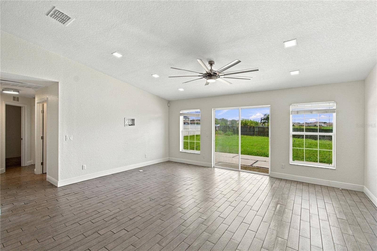 376 LAKE ELOISE POINTE DRIVE, Winter Haven, FL 33880 376 LAKE ELOISE POINTE DRIVE, Winter Haven, FL 33880