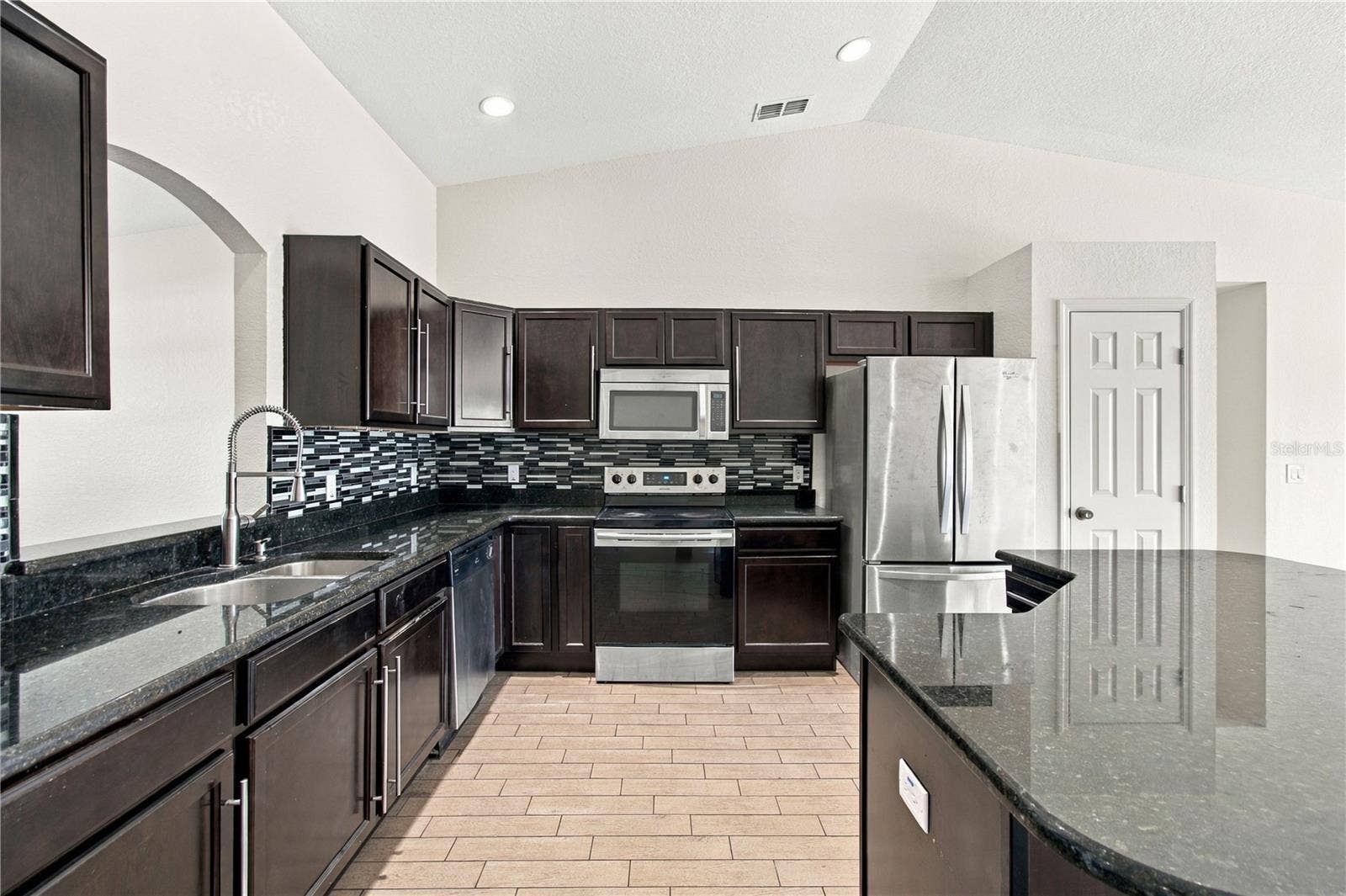 376 LAKE ELOISE POINTE DRIVE, Winter Haven, FL 33880 376 LAKE ELOISE POINTE DRIVE, Winter Haven, FL 33880