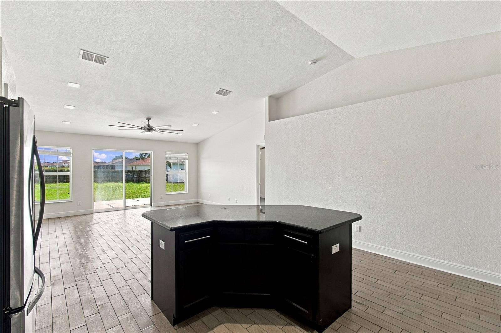376 LAKE ELOISE POINTE DRIVE, Winter Haven, FL 33880 376 LAKE ELOISE POINTE DRIVE, Winter Haven, FL 33880