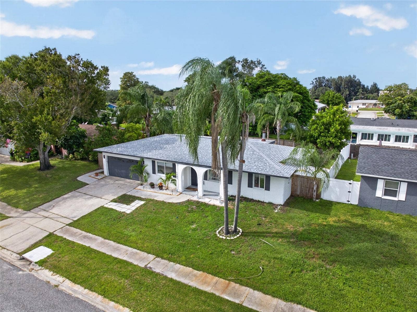 1689 PENNSYLVANIA AVENUE NE, St Petersburg, FL 33703 1689 PENNSYLVANIA AVENUE NE, St Petersburg, FL 33703