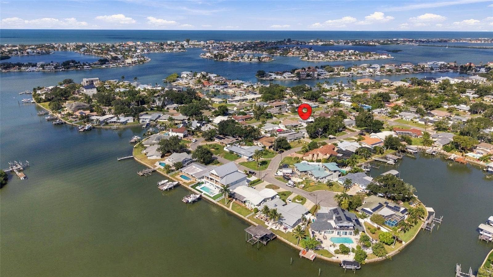 1721 HARBOR CIRCLE W, Largo, FL 33770