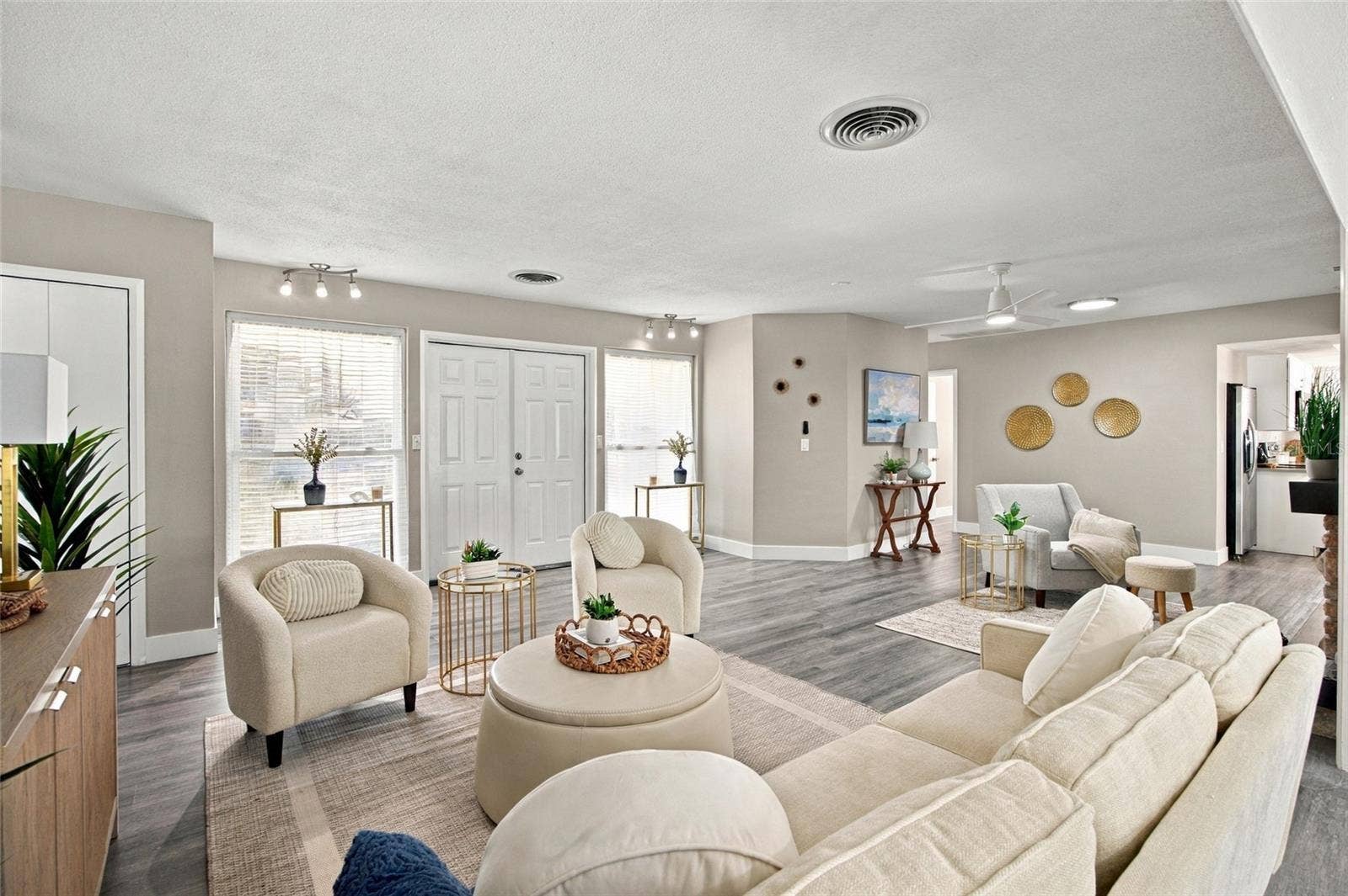 1721 HARBOR CIRCLE W, Largo, FL 33770