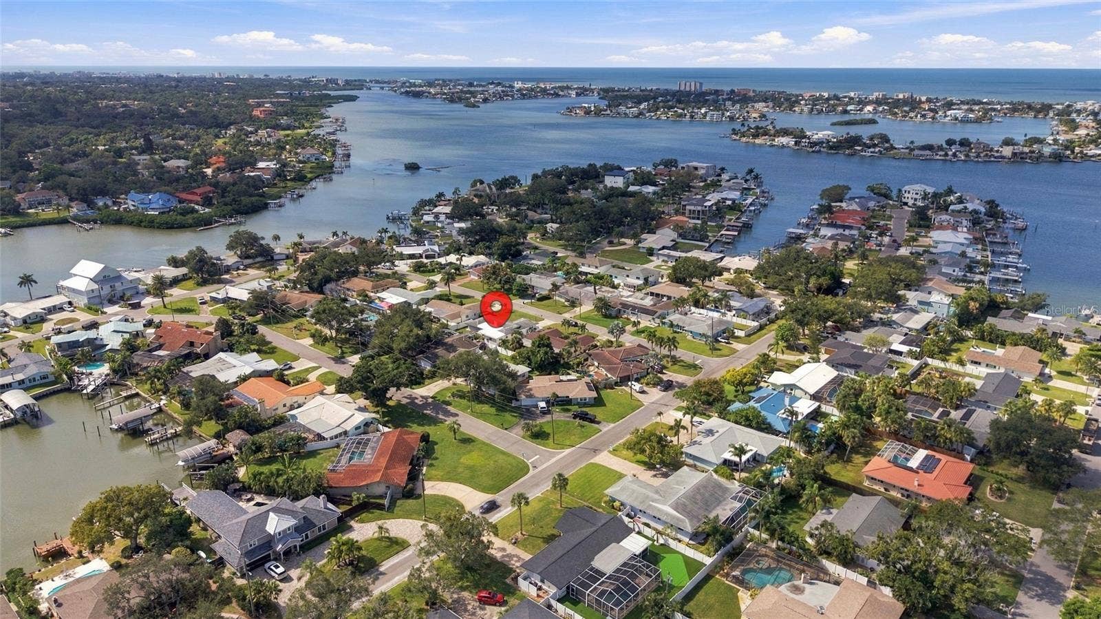 1721 HARBOR CIRCLE W, Largo, FL 33770