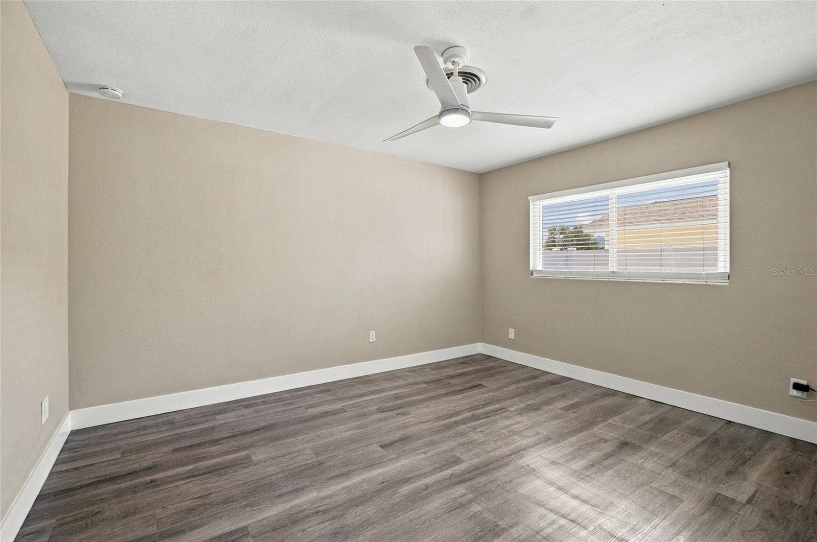 1721 HARBOR CIRCLE W, Largo, FL 33770