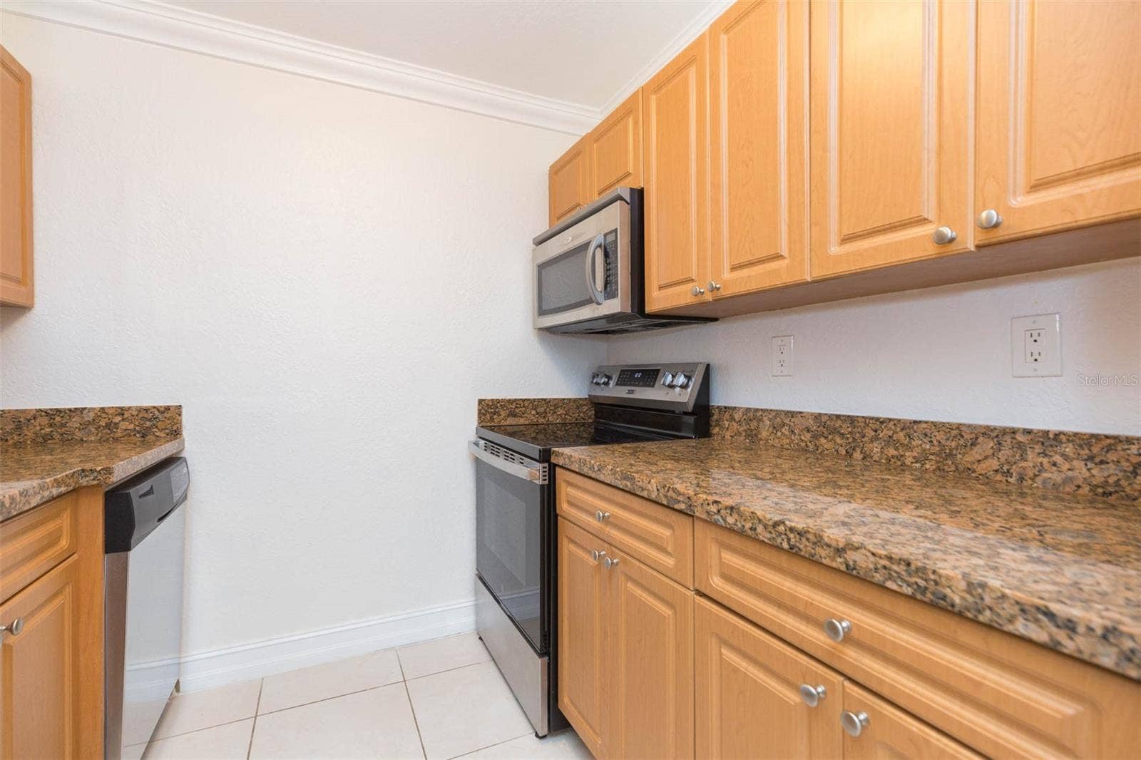 5221 BAYSHORE BOULEVARD, #34, Tampa, FL 33611 5221 BAYSHORE BOULEVARD, #34, Tampa, FL 33611