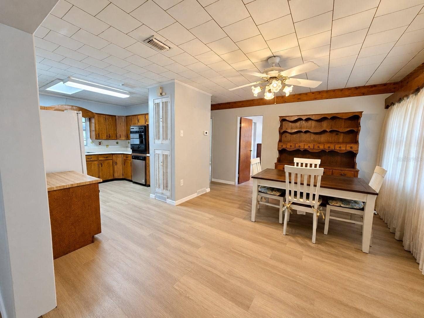 39100 YINGLING AVENUE, Zephyrhills, FL 33542 39100 YINGLING AVENUE, Zephyrhills, FL 33542