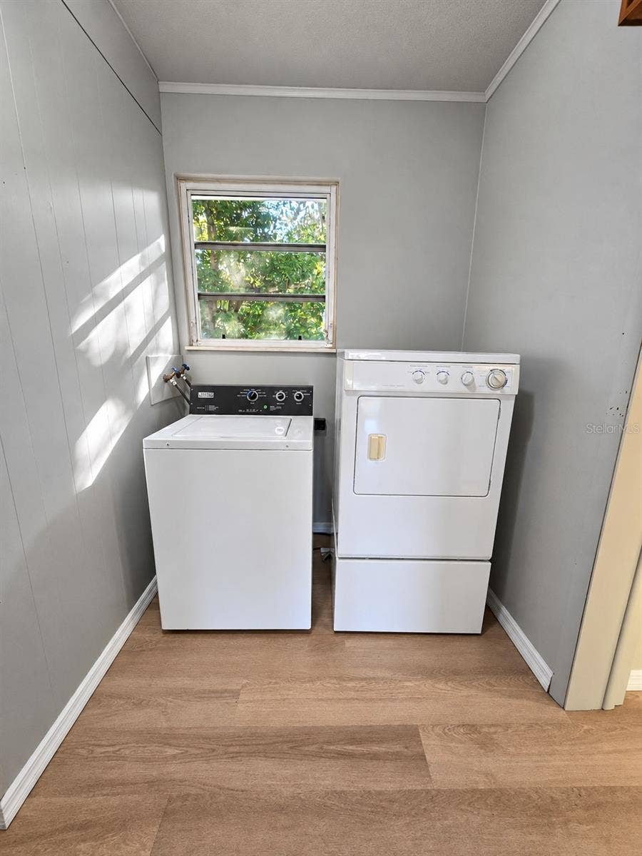 39100 YINGLING AVENUE, Zephyrhills, FL 33542 39100 YINGLING AVENUE, Zephyrhills, FL 33542