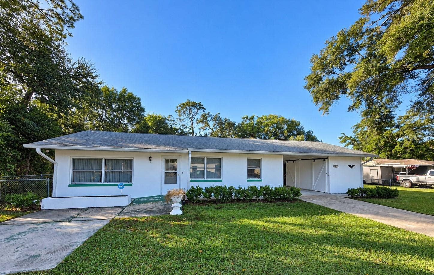 39100 YINGLING AVENUE, Zephyrhills, FL 33542 39100 YINGLING AVENUE, Zephyrhills, FL 33542