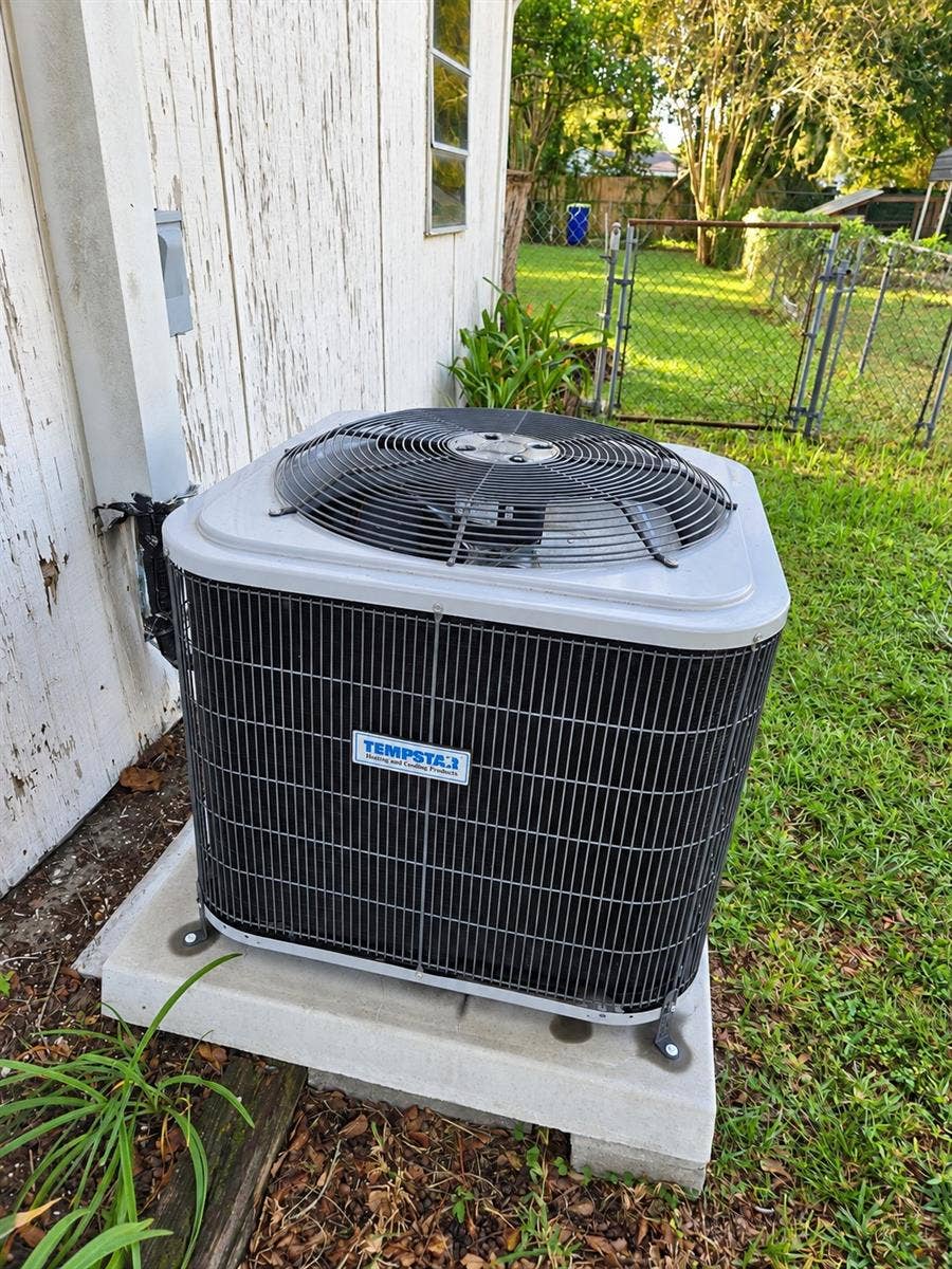 39100 YINGLING AVENUE, Zephyrhills, FL 33542 39100 YINGLING AVENUE, Zephyrhills, FL 33542