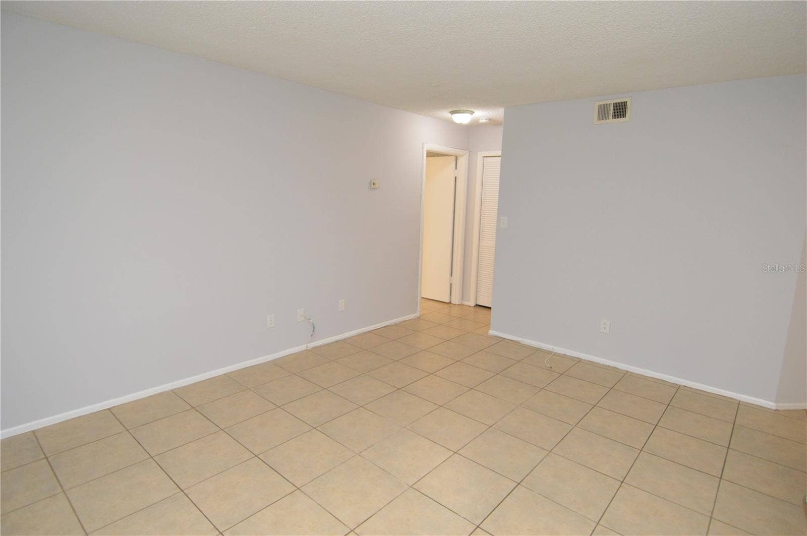 8630 MALLARD RESERVE DRIVE, #1, Tampa, FL 33614 8630 MALLARD RESERVE DRIVE, #1, Tampa, FL 33614